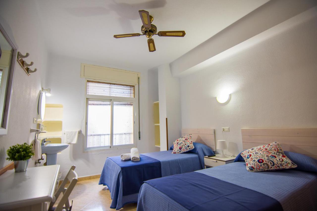 Hostal Guillot Torremolinos Exterior foto